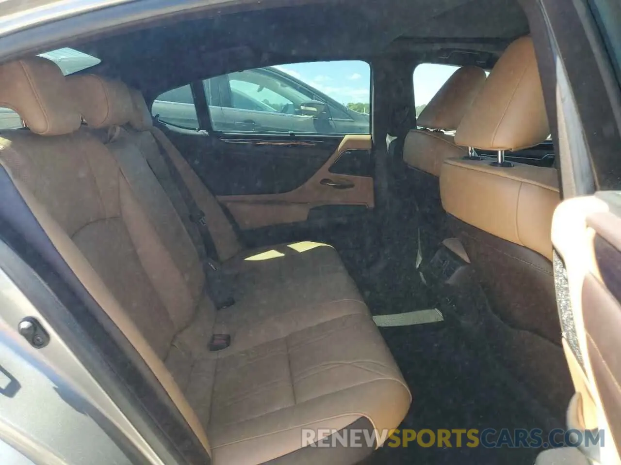 10 fotografías del automóvil dañado 58AFA1C15MU003299 LEXUS ES300 2021