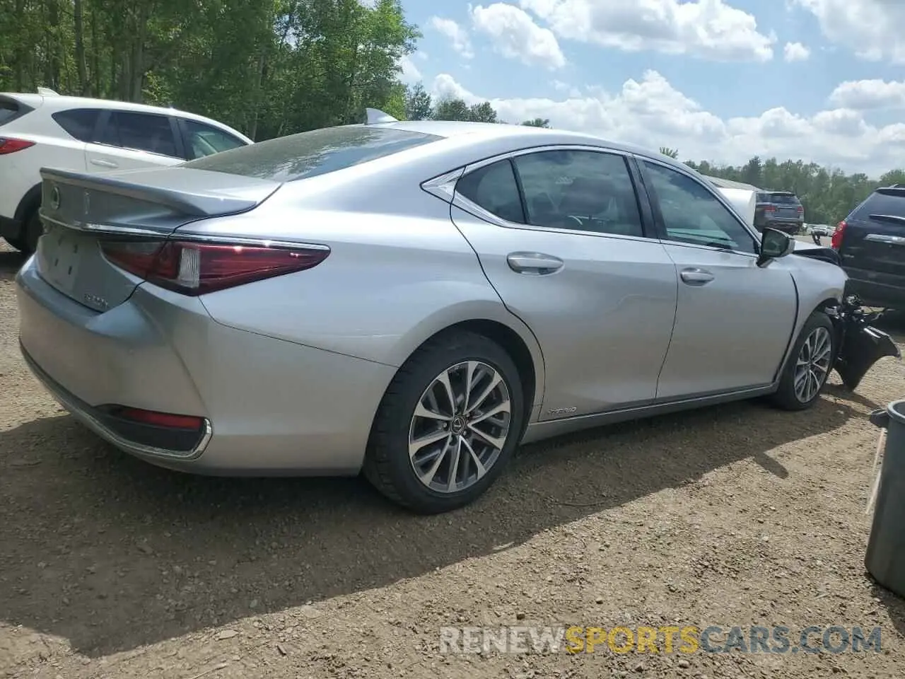 3 fotografías del automóvil dañado 58AB21B15NU013524 LEXUS ES300 2022