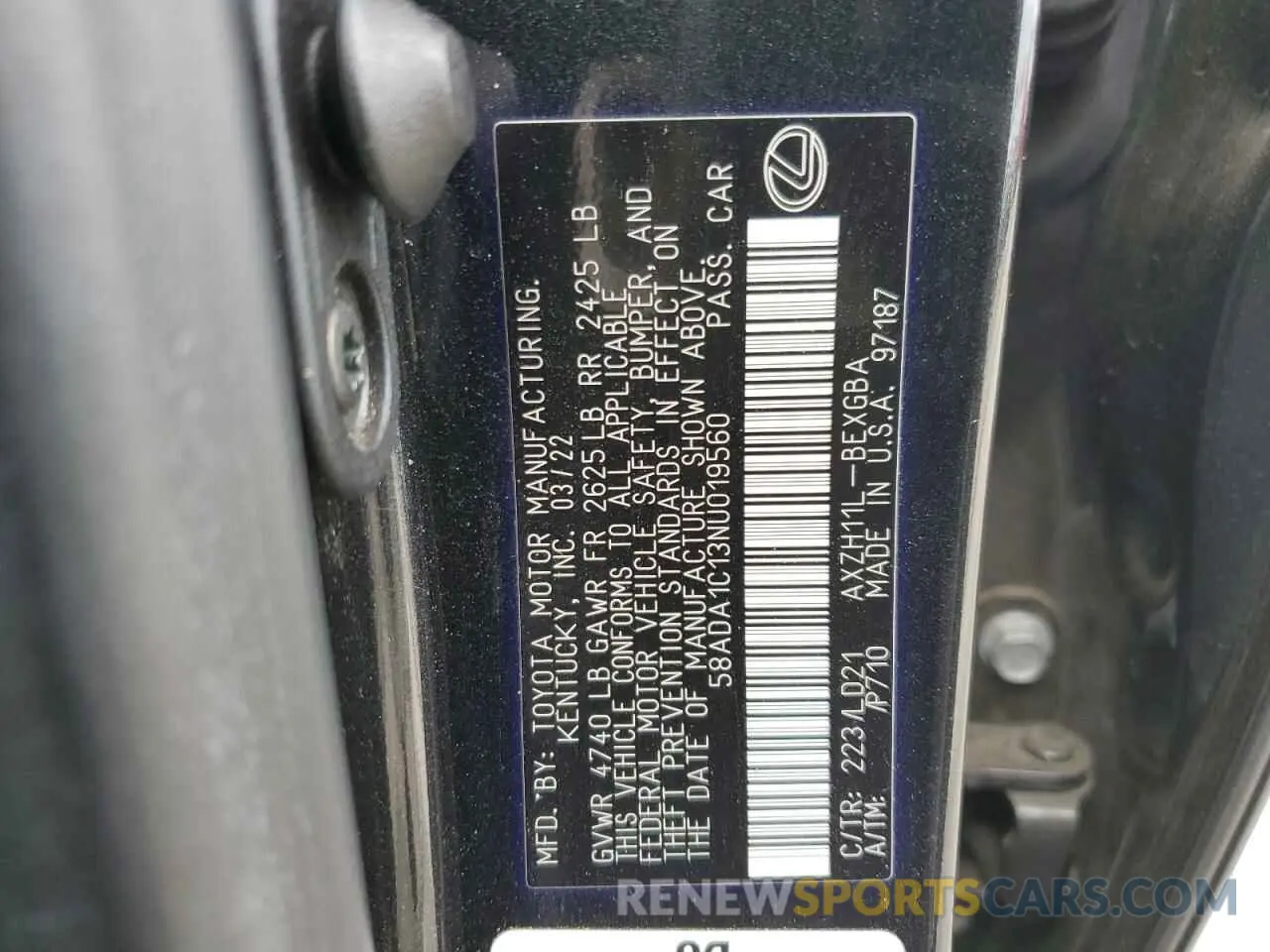 13 fotografías del automóvil dañado 58ADA1C13NU019560 LEXUS ES300 2022