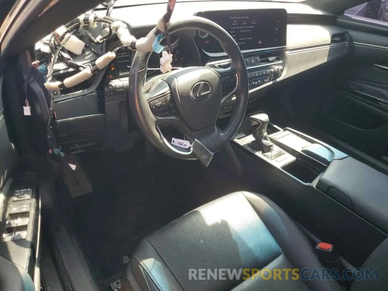 8 fotografías del automóvil dañado 58ADA1C13NU019560 LEXUS ES300 2022