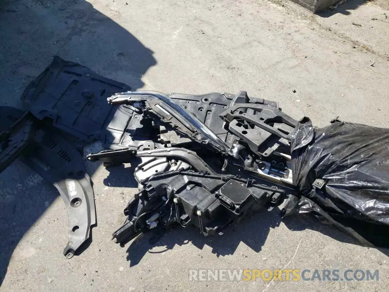 12 fotografías del automóvil dañado 58ADA1C15NU013761 LEXUS ES300 2022