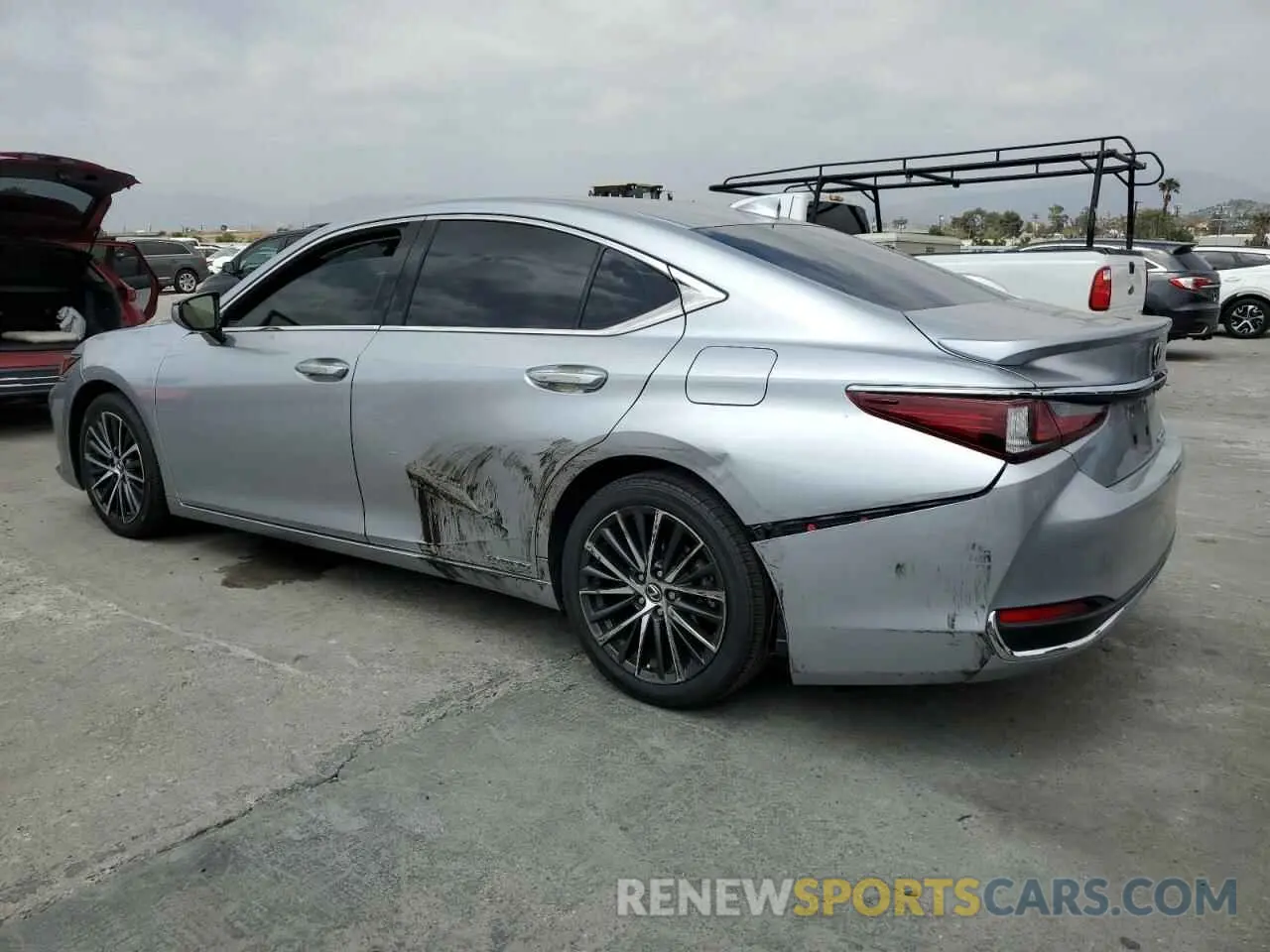 2 fotografías del automóvil dañado 58ADA1C19NU025850 LEXUS ES300 2022