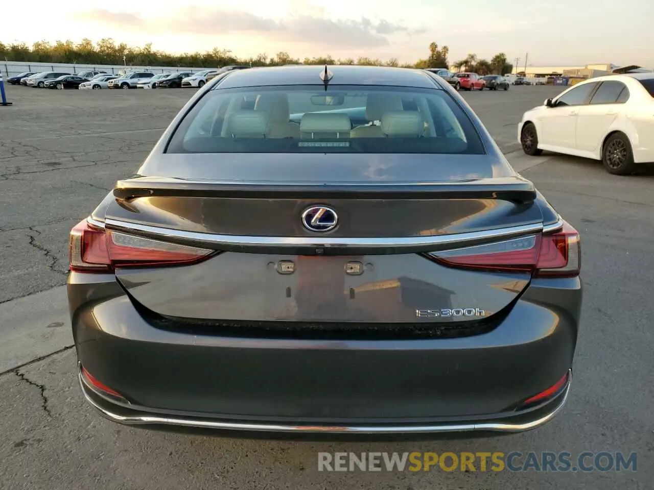 6 fotografías del automóvil dañado 58AEA1C19NU025089 LEXUS ES300 2022