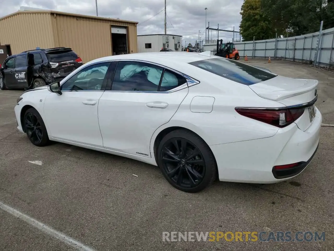 2 fotografías del automóvil dañado 58AGA1C18NU022676 LEXUS ES300 2022