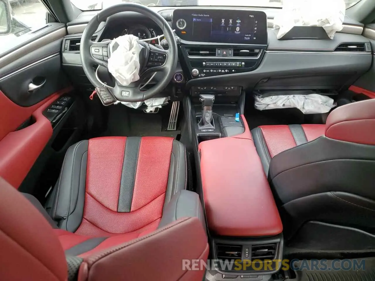 8 fotografías del automóvil dañado 58AGA1C18NU022676 LEXUS ES300 2022