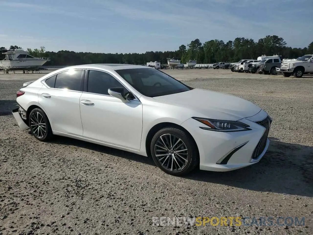 4 fotografías del automóvil dañado 58ADA1C10PU026761 LEXUS ES300 2023