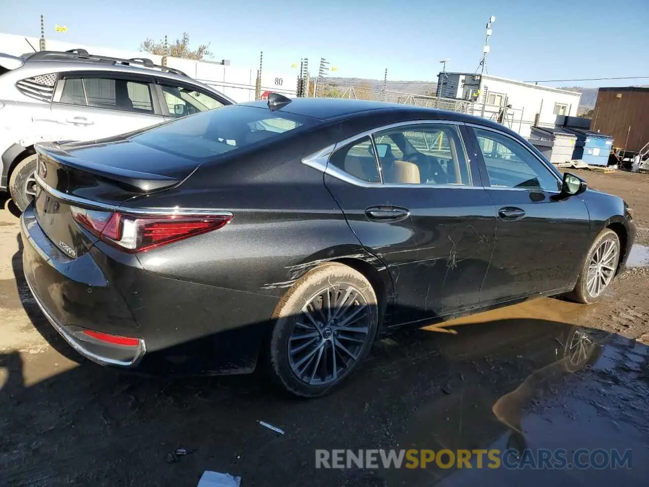 3 fotografías del automóvil dañado 58ADA1C10PU028316 LEXUS ES300 2023