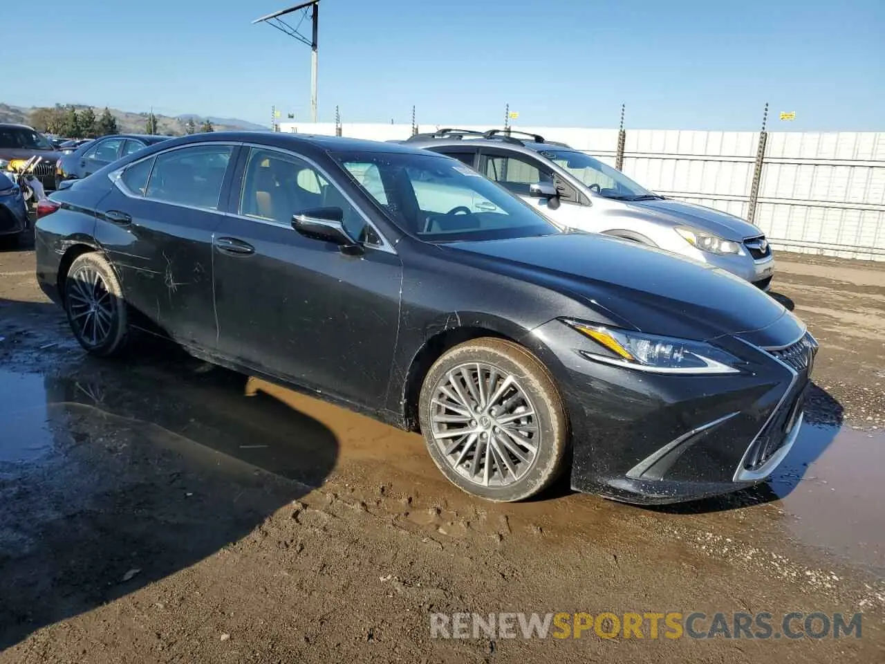 4 fotografías del automóvil dañado 58ADA1C10PU028316 LEXUS ES300 2023