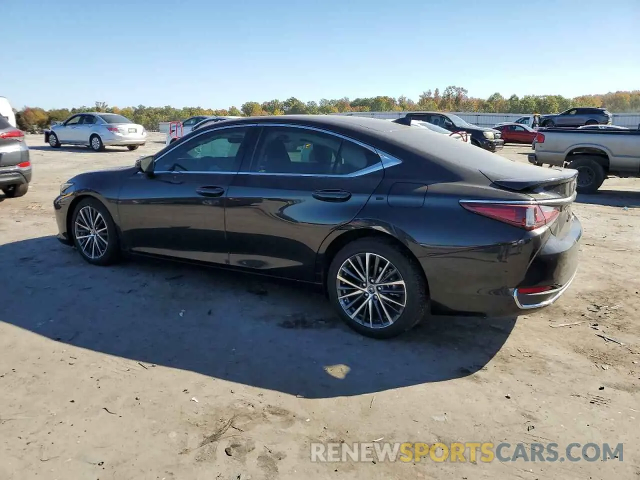 2 fotografías del automóvil dañado 58ADA1C12PU031458 LEXUS ES300 2023