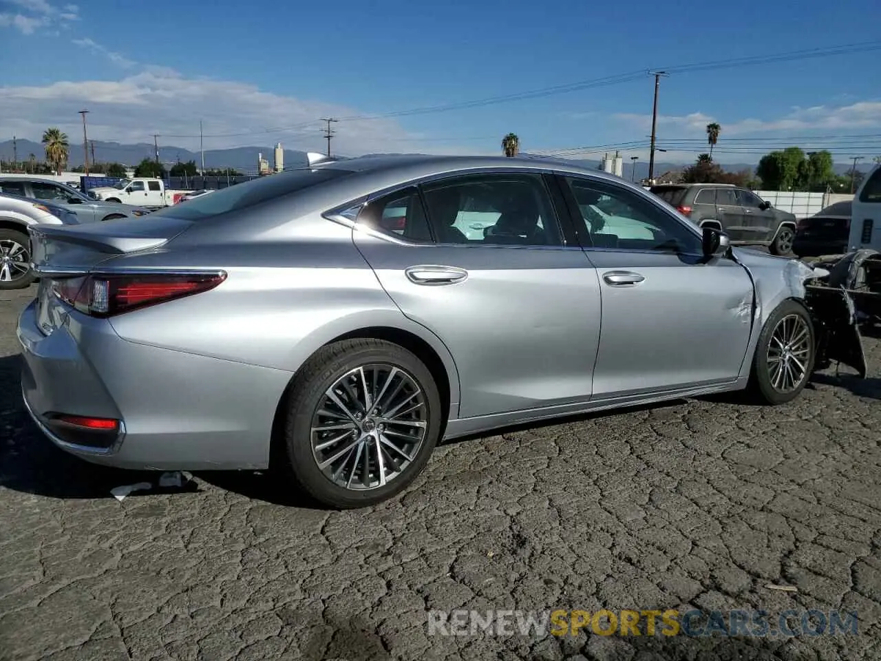 3 fotografías del automóvil dañado 58ADA1C14PU032952 LEXUS ES300 2023