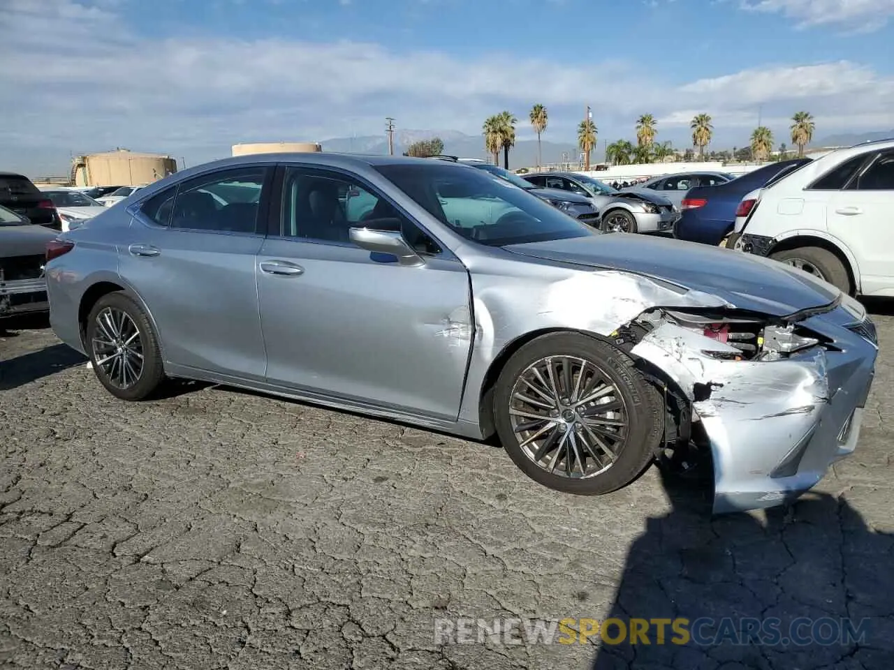 4 fotografías del automóvil dañado 58ADA1C14PU032952 LEXUS ES300 2023