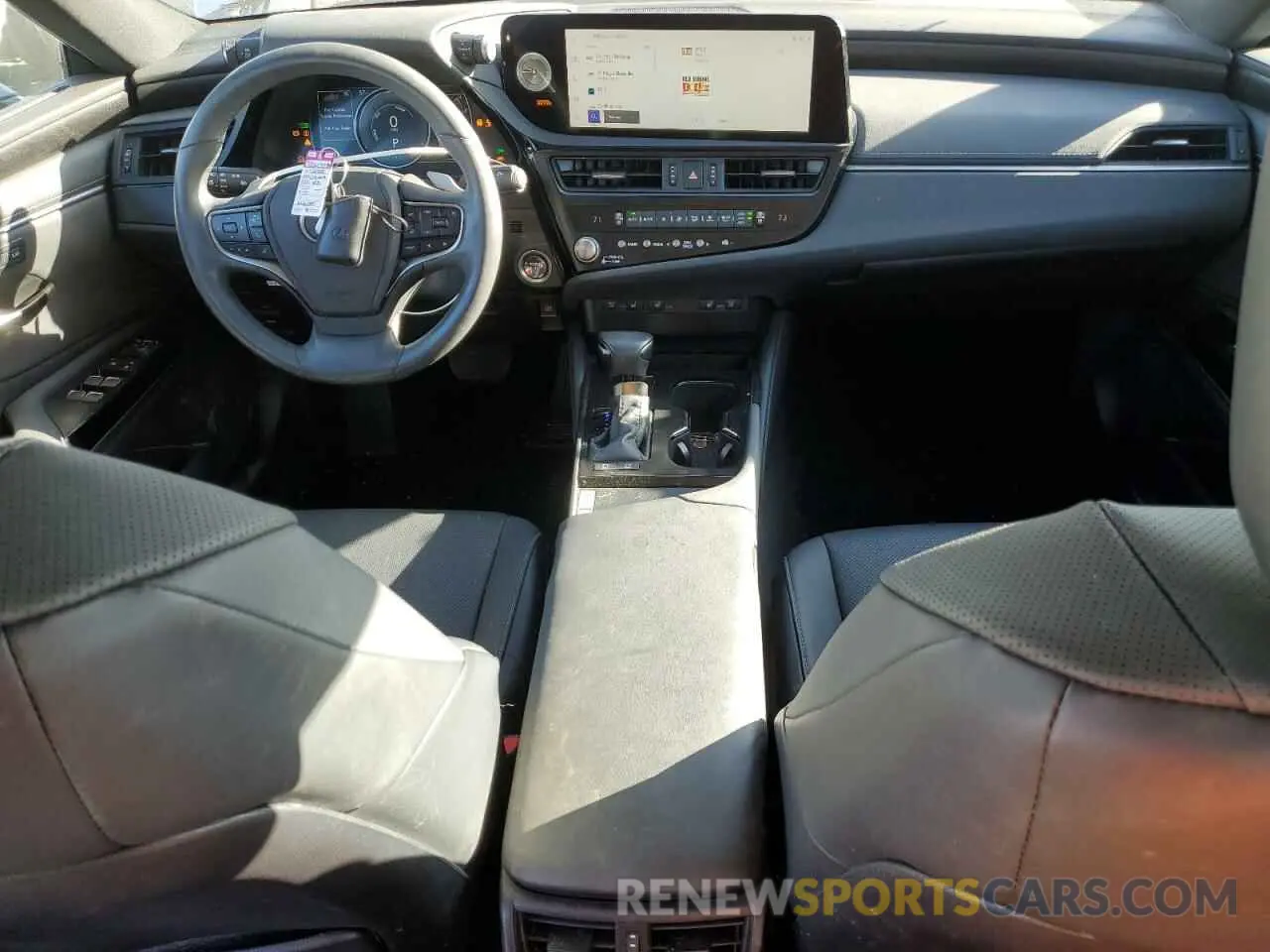 8 fotografías del automóvil dañado 58ADA1C14PU032952 LEXUS ES300 2023