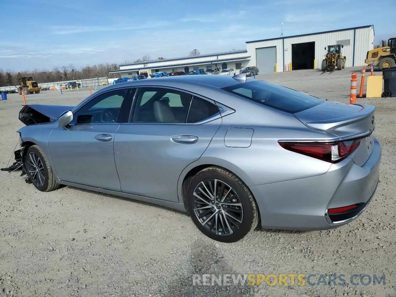 2 fotografías del automóvil dañado 58ADA1C17PU031374 LEXUS ES300 2023