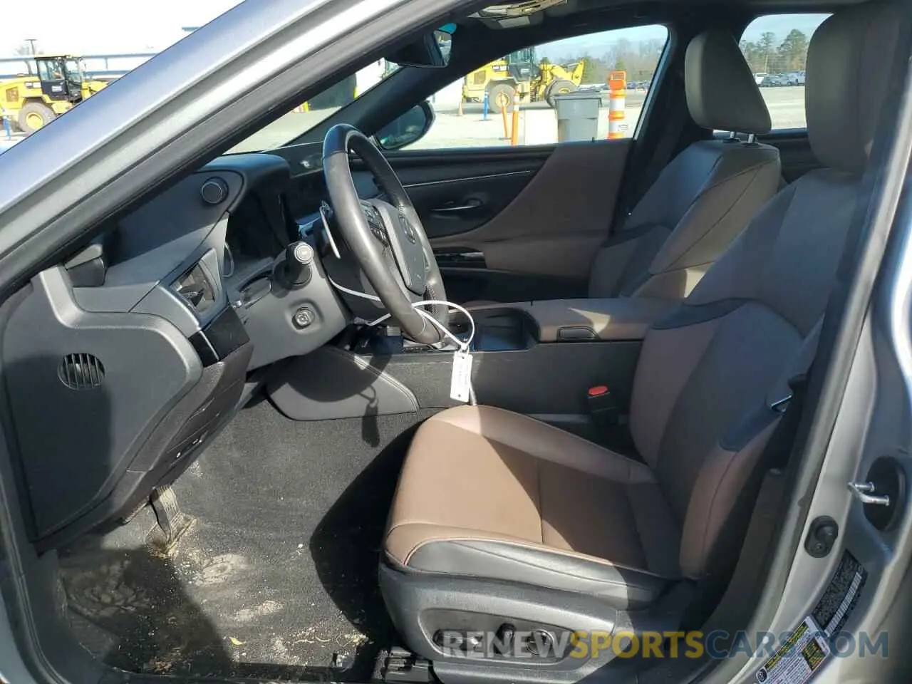 7 fotografías del automóvil dañado 58ADA1C17PU031374 LEXUS ES300 2023