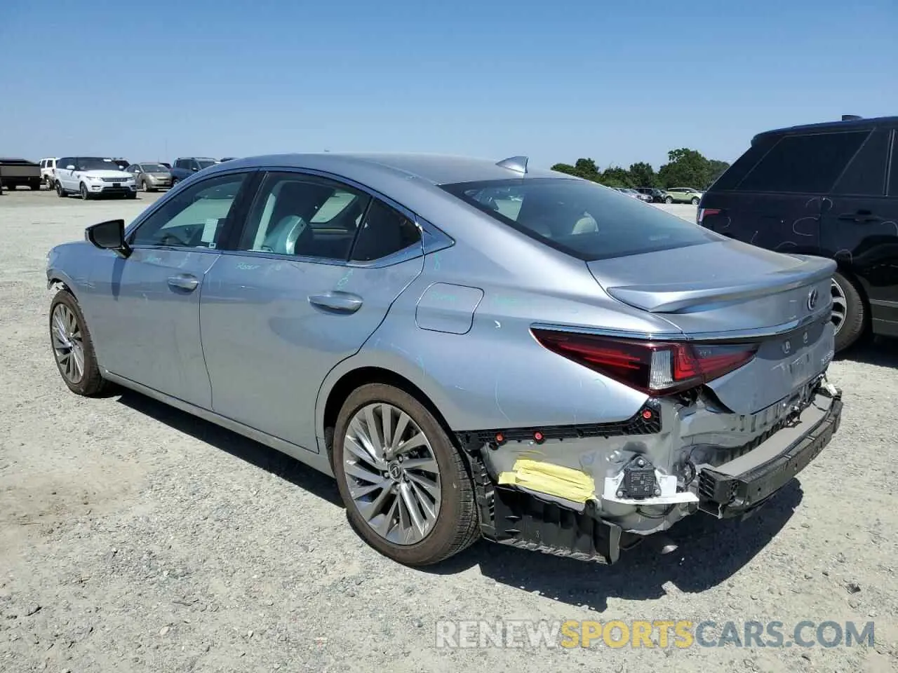 2 fotografías del automóvil dañado 58AEA1C16PU036747 LEXUS ES300 2023