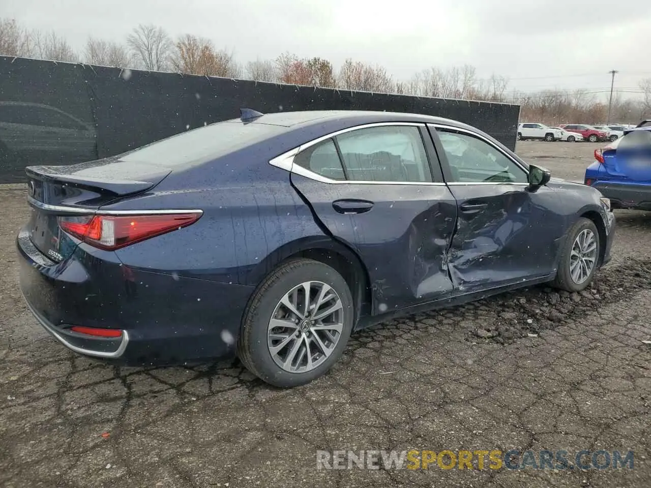3 fotografías del automóvil dañado 58ACA1C17RU038100 LEXUS ES300 2024