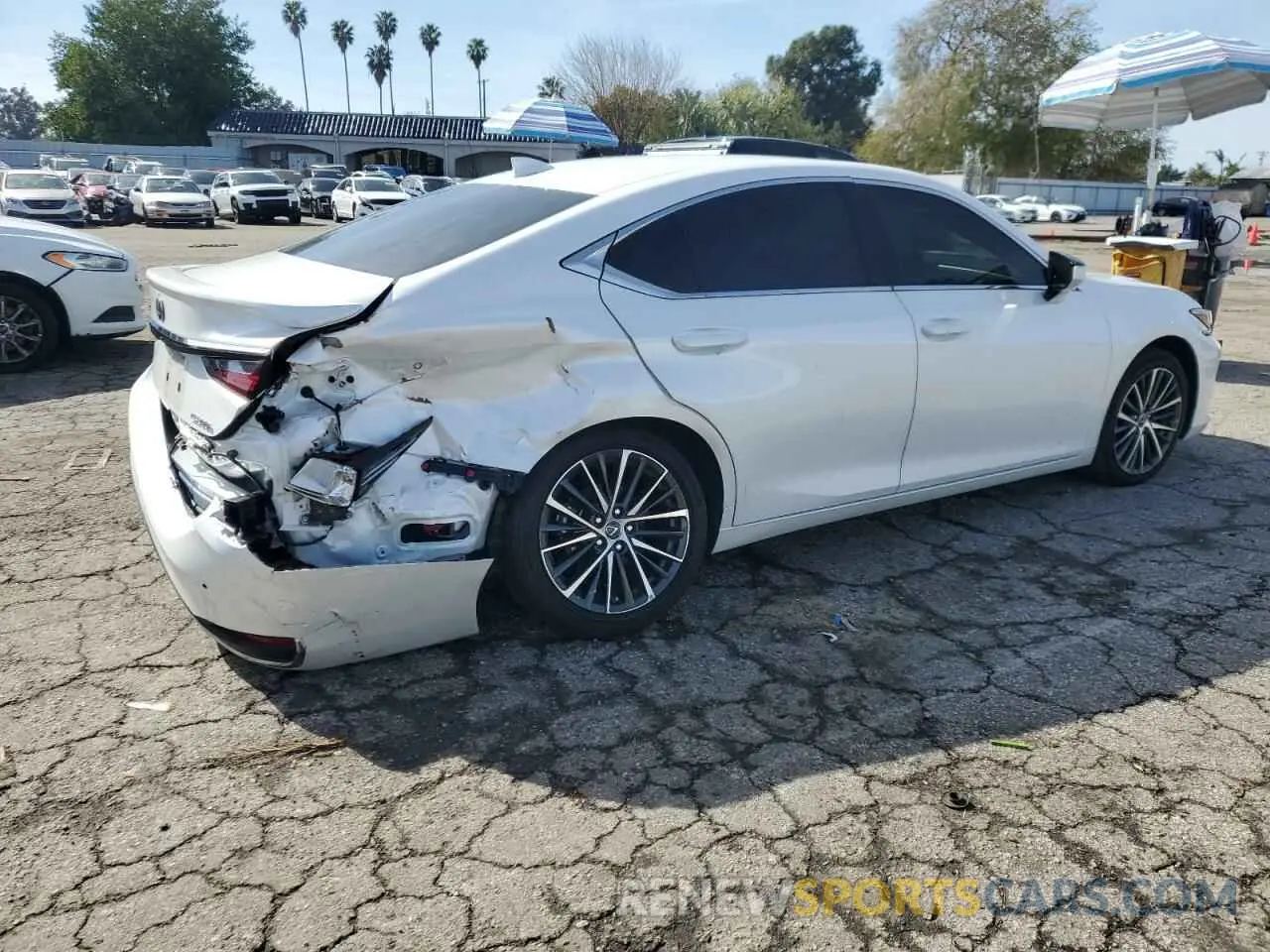 3 fotografías del automóvil dañado 58ADA1C10RU051887 LEXUS ES300 2024