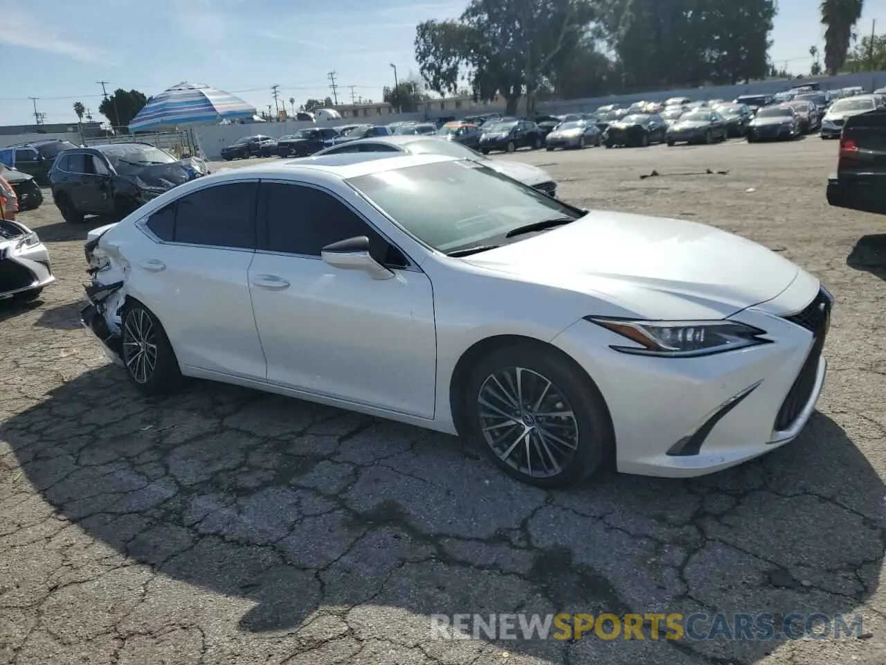 4 fotografías del automóvil dañado 58ADA1C10RU051887 LEXUS ES300 2024