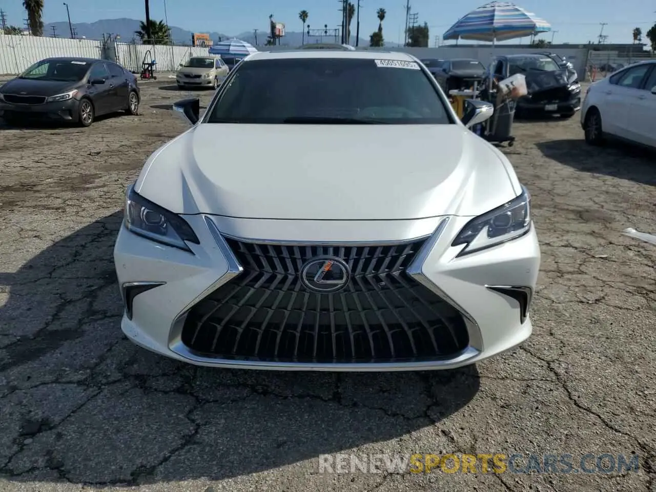 5 fotografías del automóvil dañado 58ADA1C10RU051887 LEXUS ES300 2024