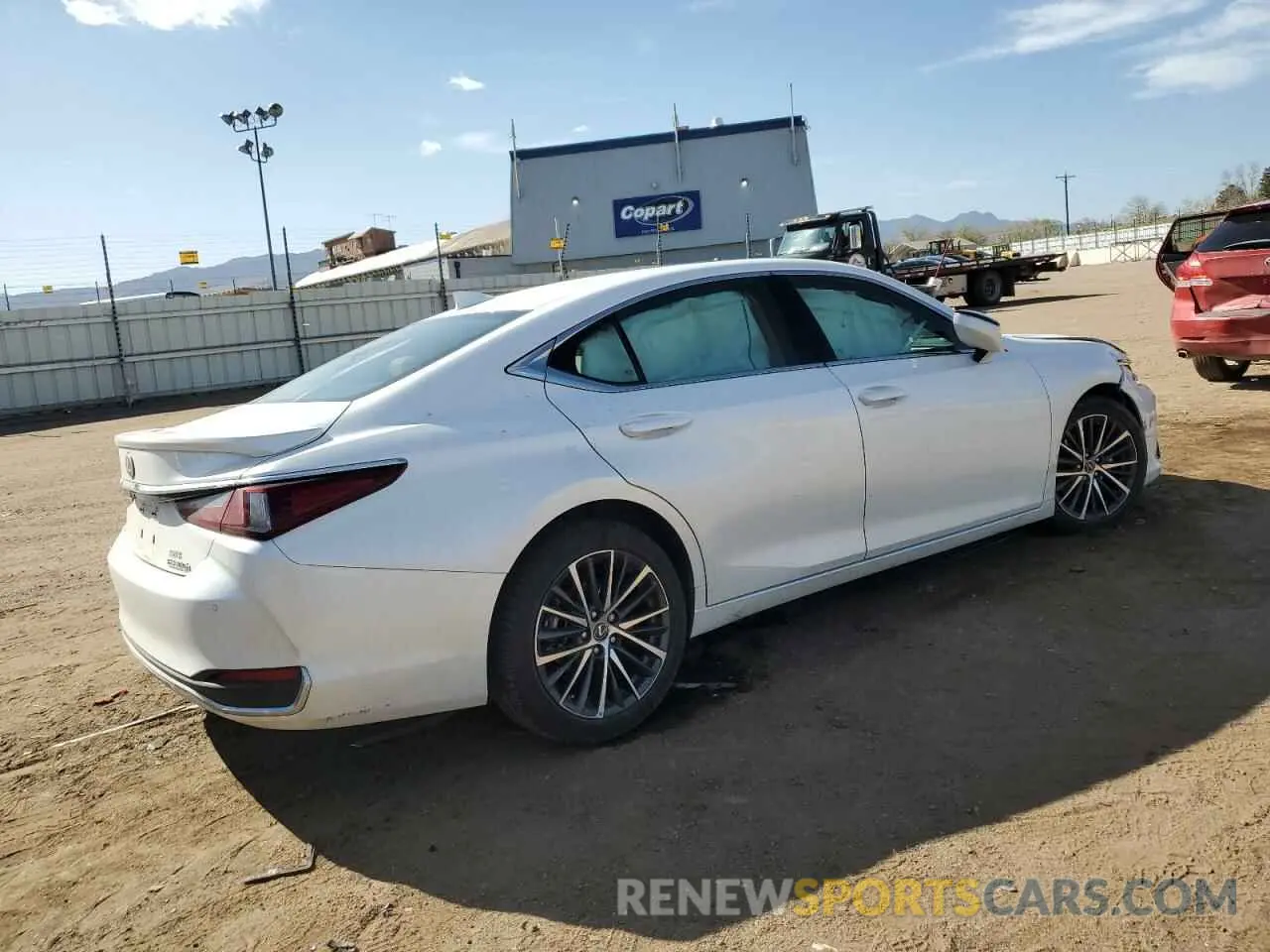 3 fotografías del automóvil dañado 58ADA1C11RU042633 LEXUS ES300 2024