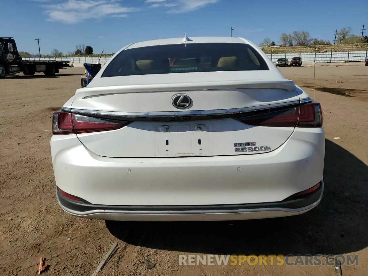 6 fotografías del automóvil dañado 58ADA1C11RU042633 LEXUS ES300 2024