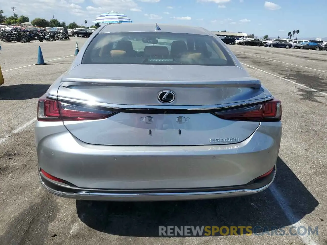 6 fotografías del automóvil dañado 58ADA1C12RU051132 LEXUS ES300 2024