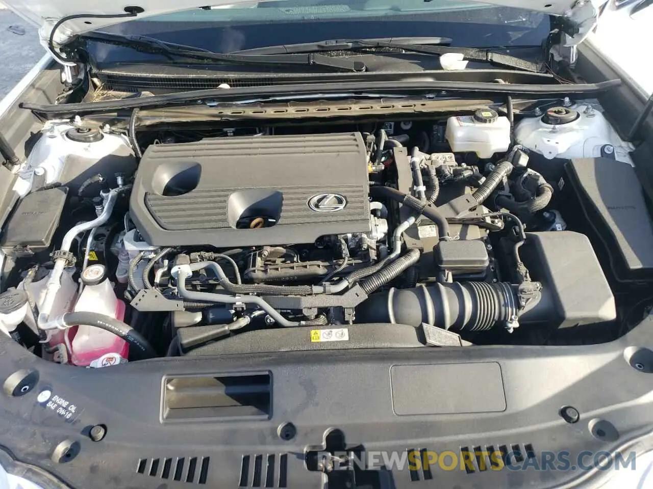 11 fotografías del automóvil dañado 58ADA1C15RU037127 LEXUS ES300 2024