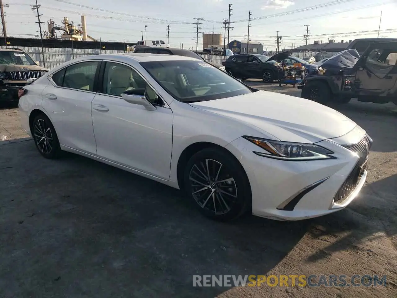4 fotografías del automóvil dañado 58ADA1C15RU037127 LEXUS ES300 2024