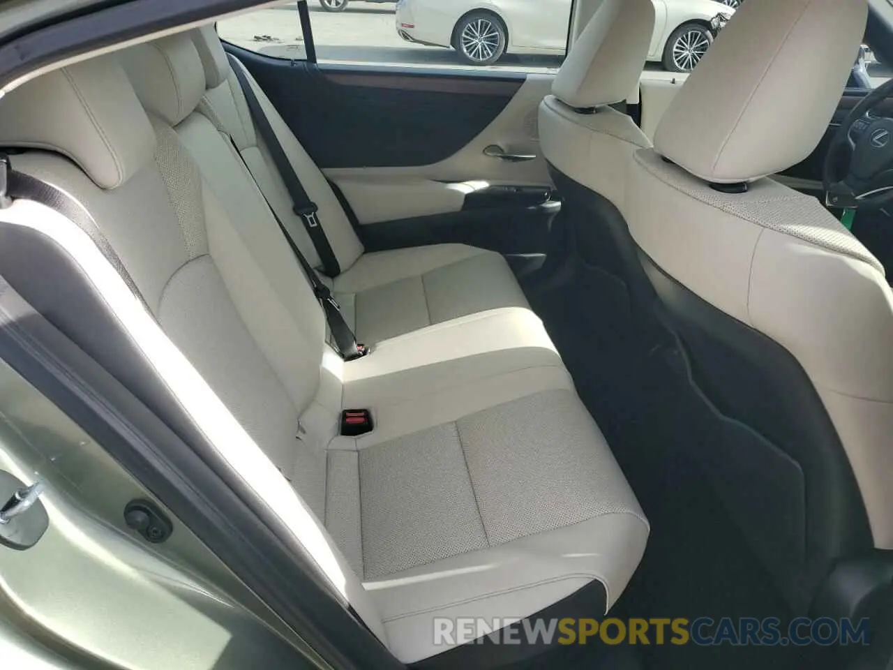 10 fotografías del automóvil dañado 58ADA1C15RU042246 LEXUS ES300 2024