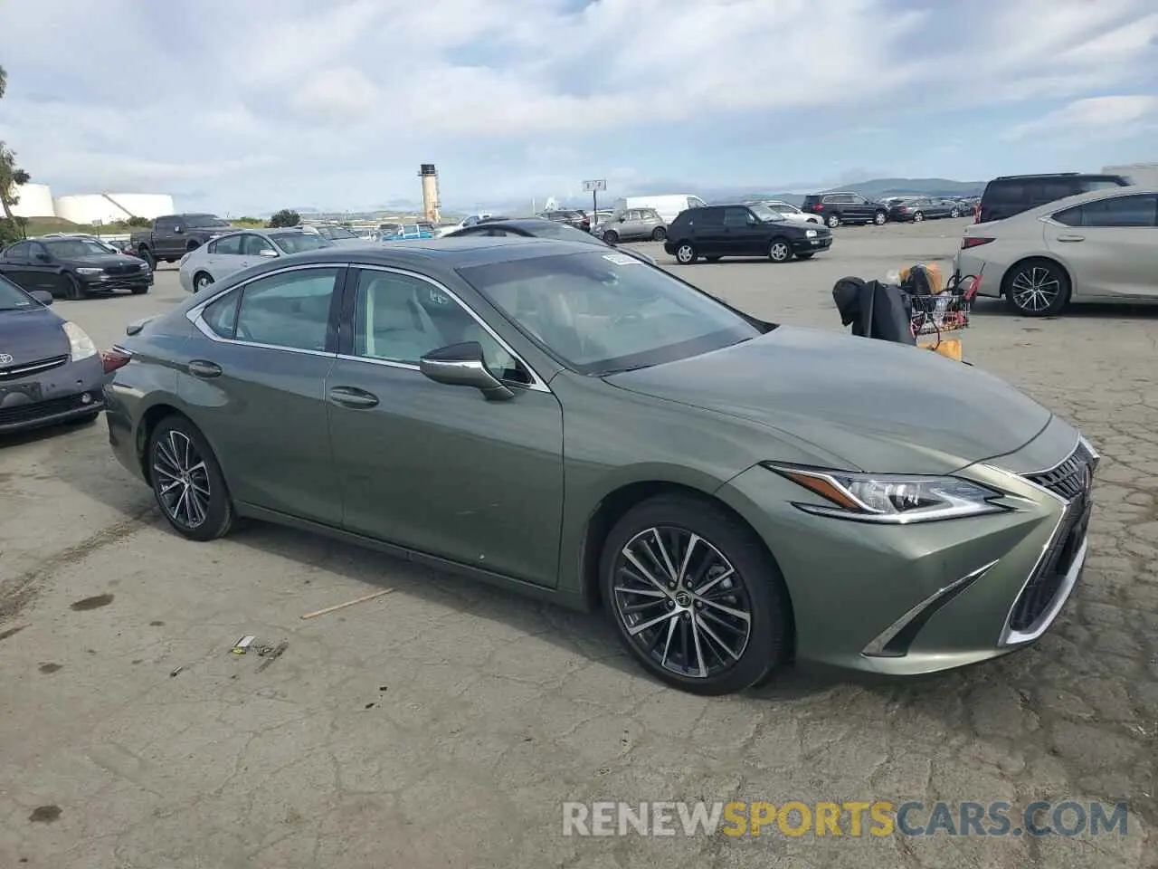 4 fotografías del automóvil dañado 58ADA1C15RU042246 LEXUS ES300 2024