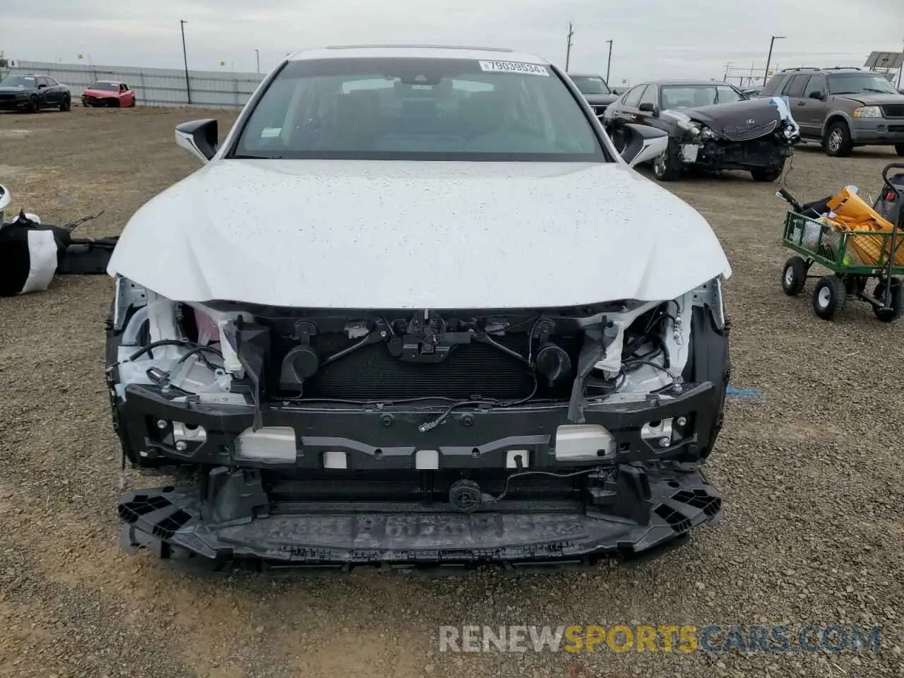5 fotografías del automóvil dañado 58ADA1C16RU050677 LEXUS ES300 2024