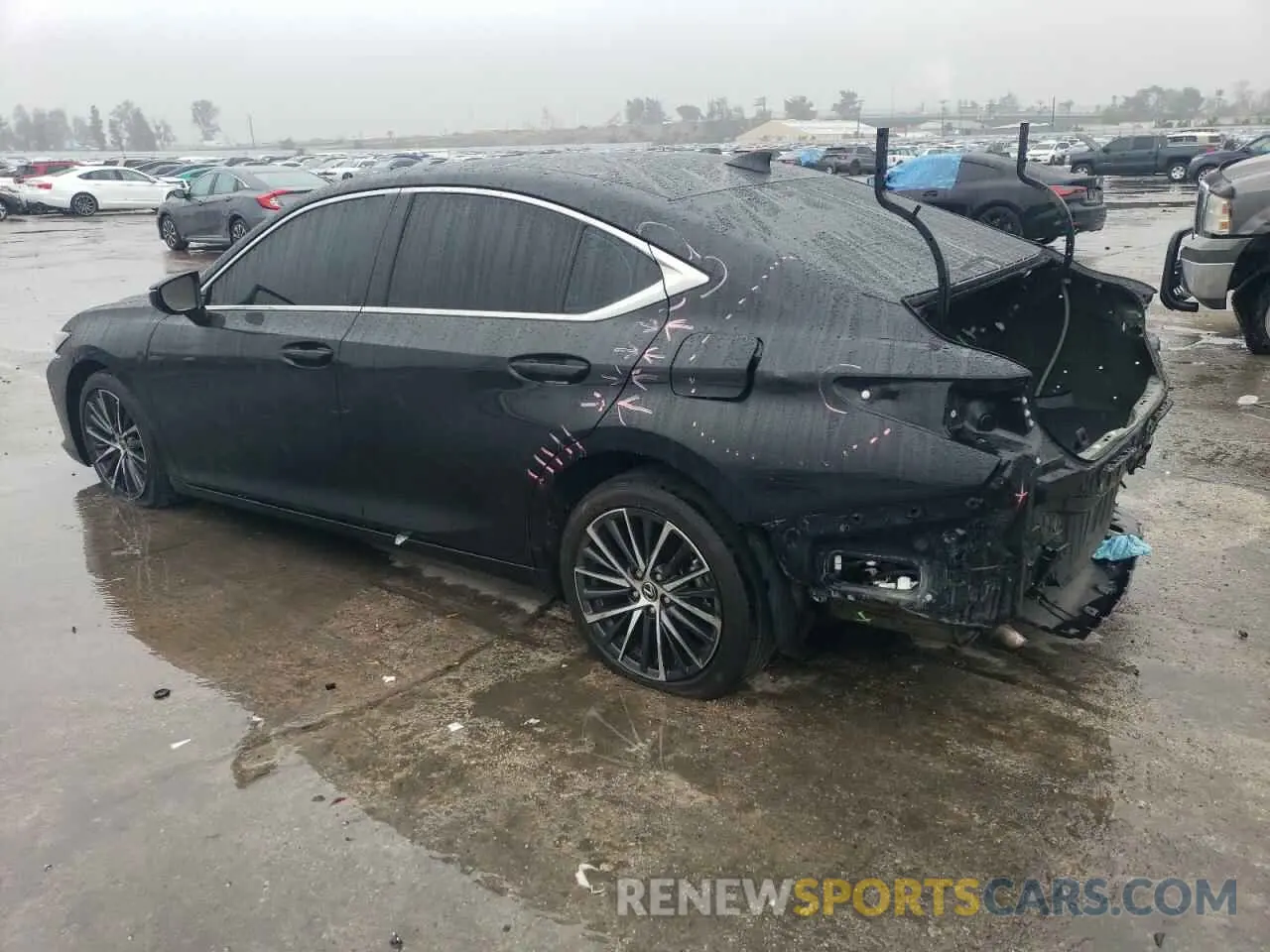 2 fotografías del automóvil dañado 58ADA1C19RU041651 LEXUS ES300 2024