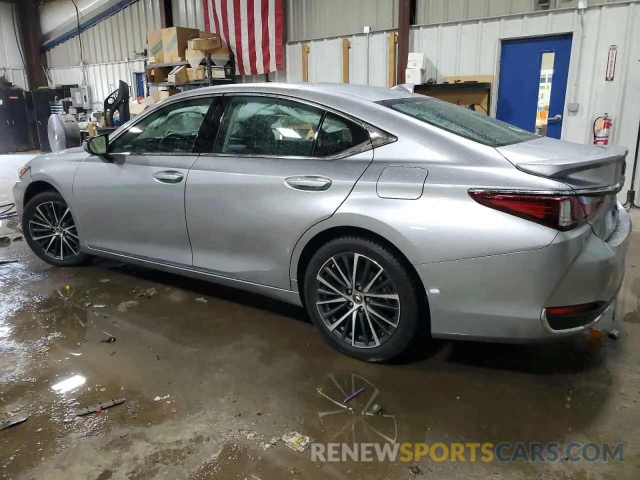 2 fotografías del automóvil dañado 58ADA1C1XRU044445 LEXUS ES300 2024