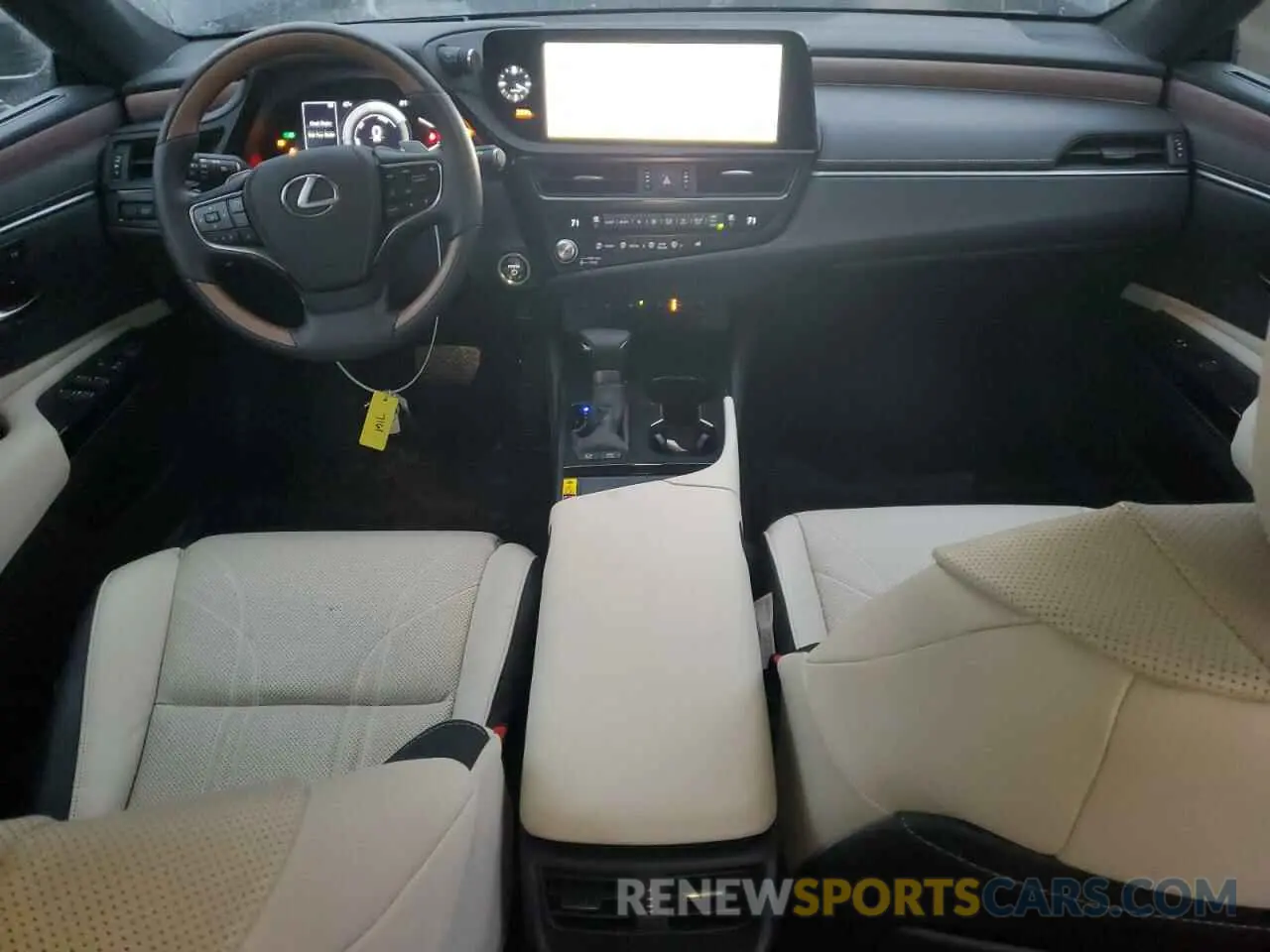 8 fotografías del automóvil dañado 58AEA1C11RU039414 LEXUS ES300 2024