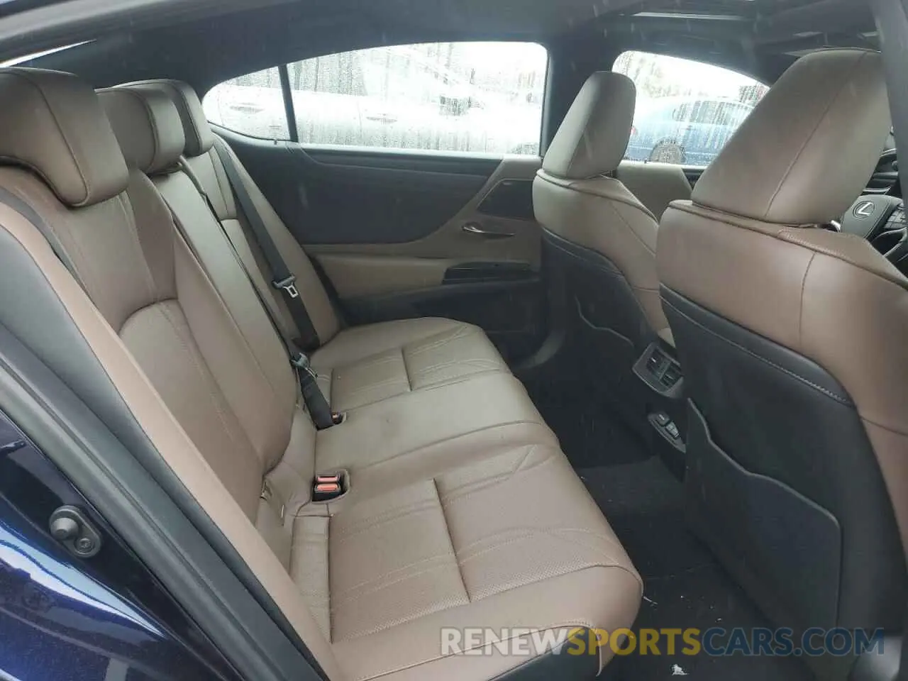 10 fotografías del automóvil dañado 58AEA1C13SU055975 LEXUS ES300 2024