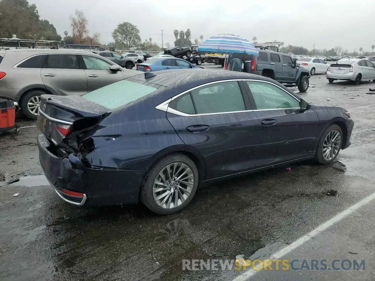 3 fotografías del automóvil dañado 58AEA1C13SU055975 LEXUS ES300 2024