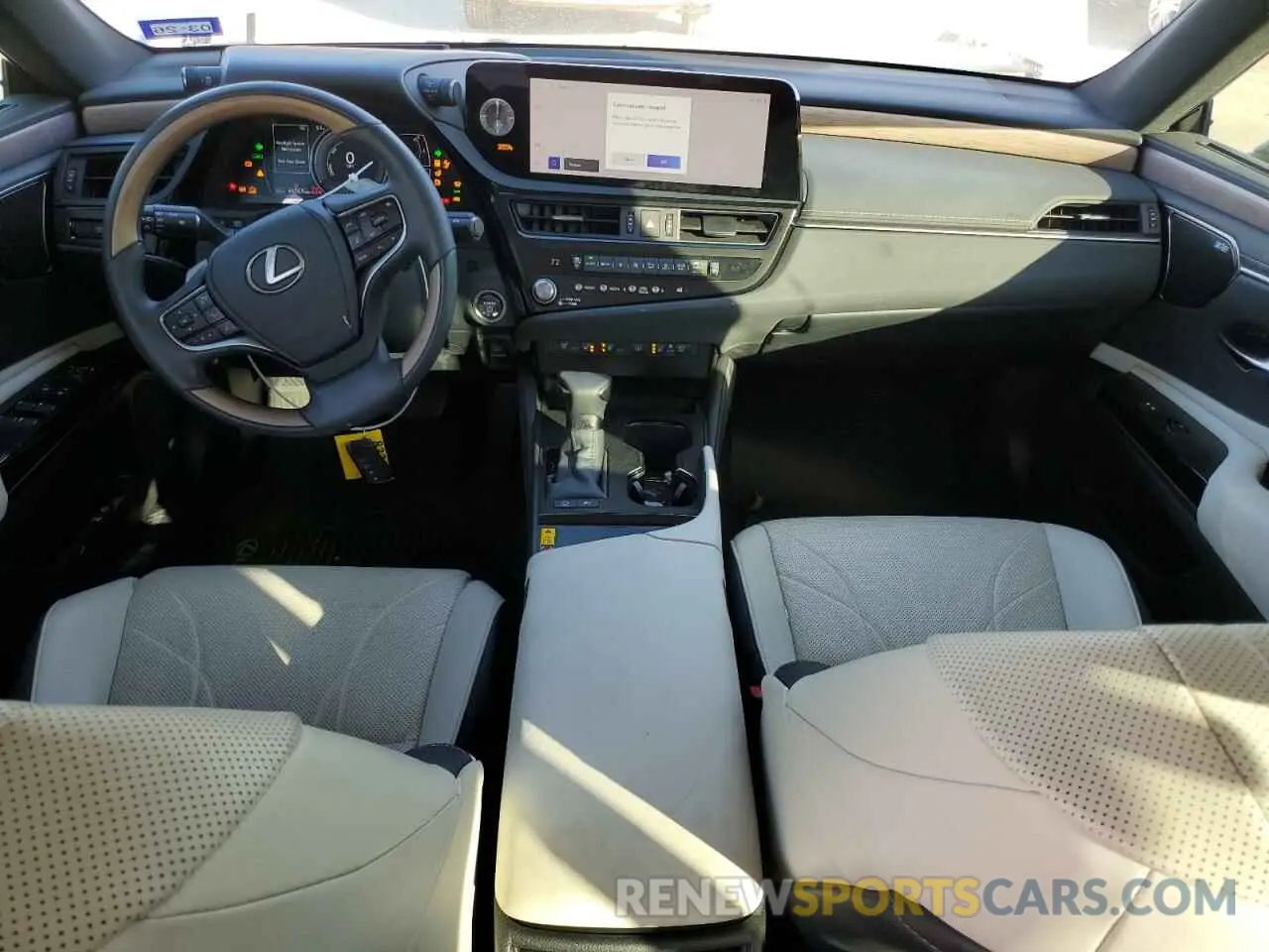 8 fotografías del automóvil dañado 58AFA1C19RU044042 LEXUS ES300 2024