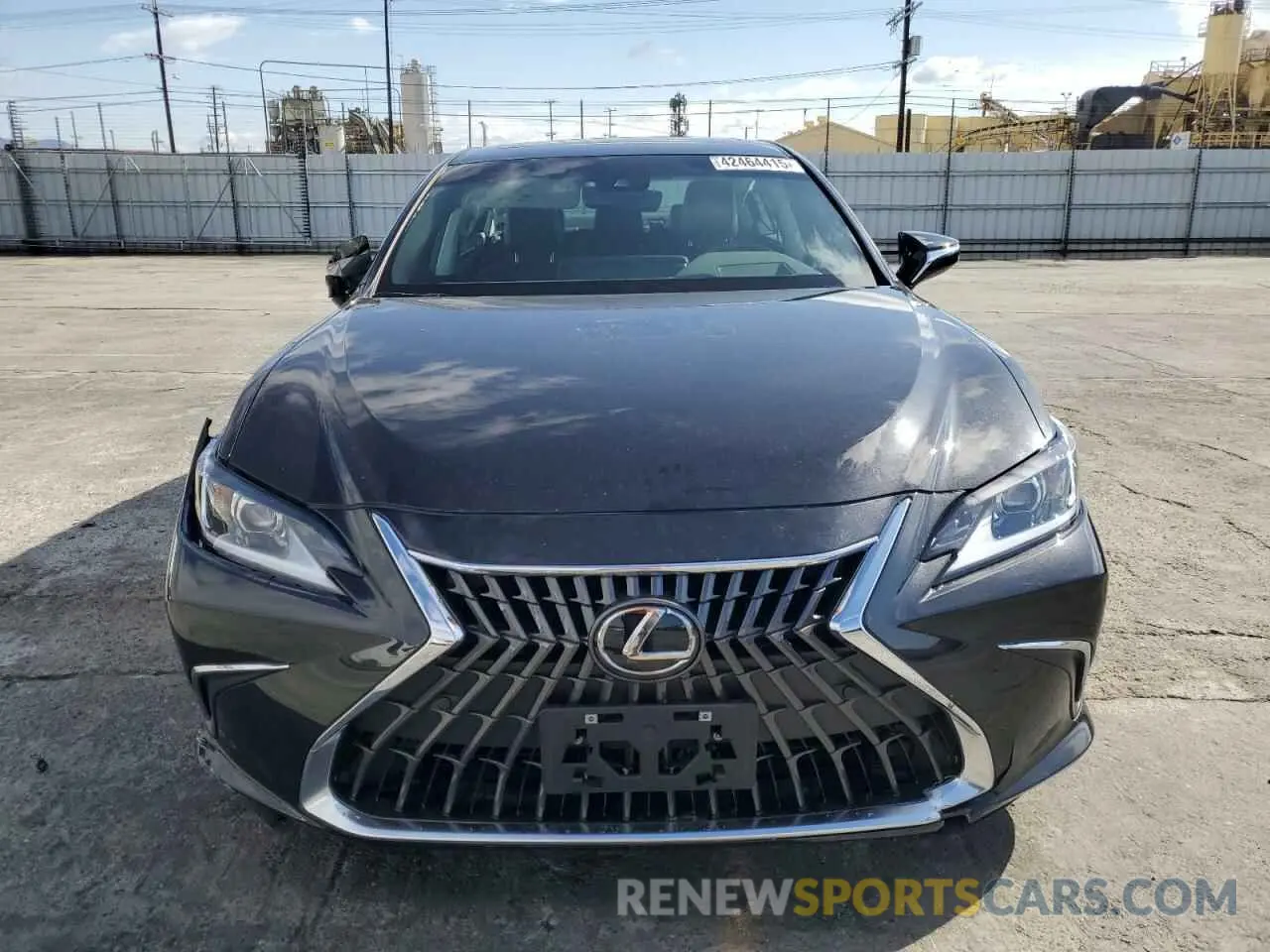 5 fotografías del automóvil dañado 58ADA1C16SU060048 LEXUS ES300 2025