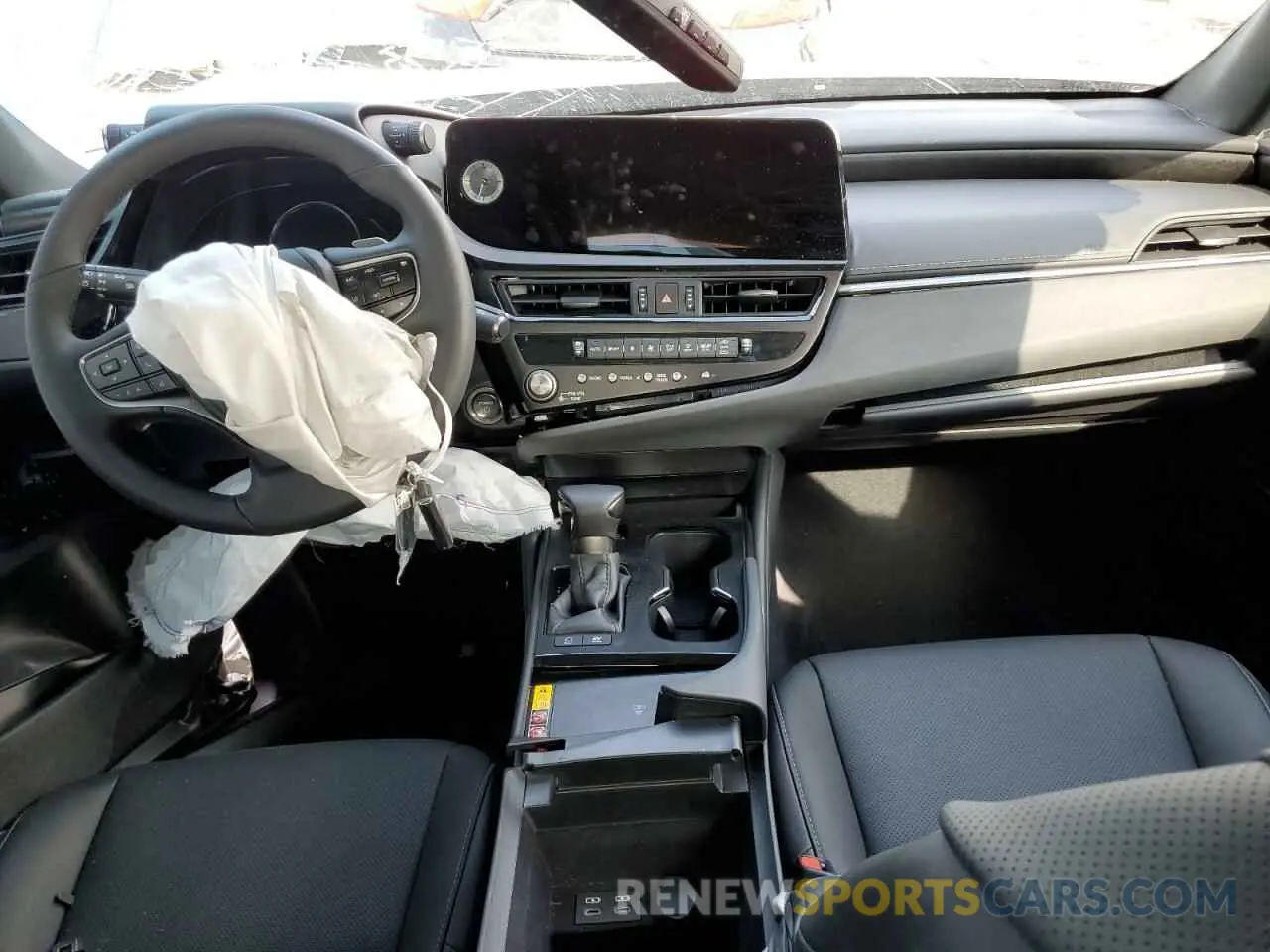 8 fotografías del automóvil dañado 58ADA1C17SU054484 LEXUS ES300 2025