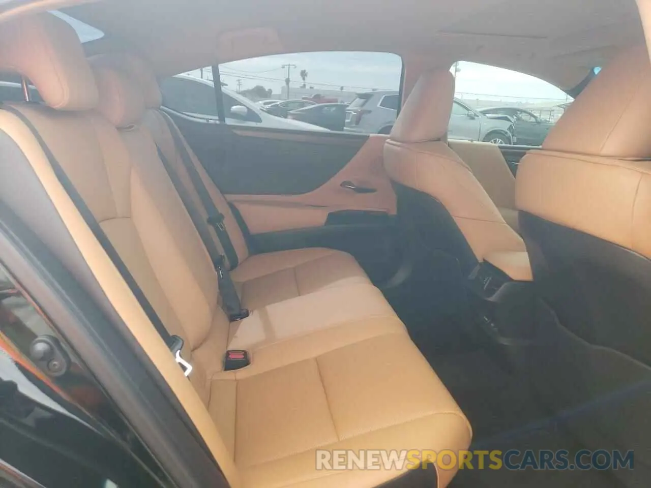 10 fotografías del automóvil dañado 58ADA1C18SU059371 LEXUS ES300 2025