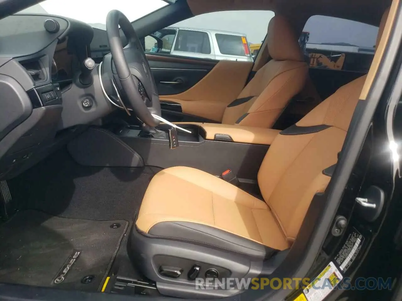 7 fotografías del automóvil dañado 58ADA1C18SU059371 LEXUS ES300 2025