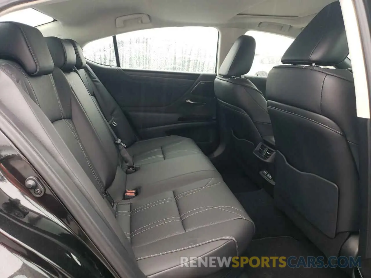 10 fotografías del automóvil dañado 58AEA1C17SU057552 LEXUS ES300 2025
