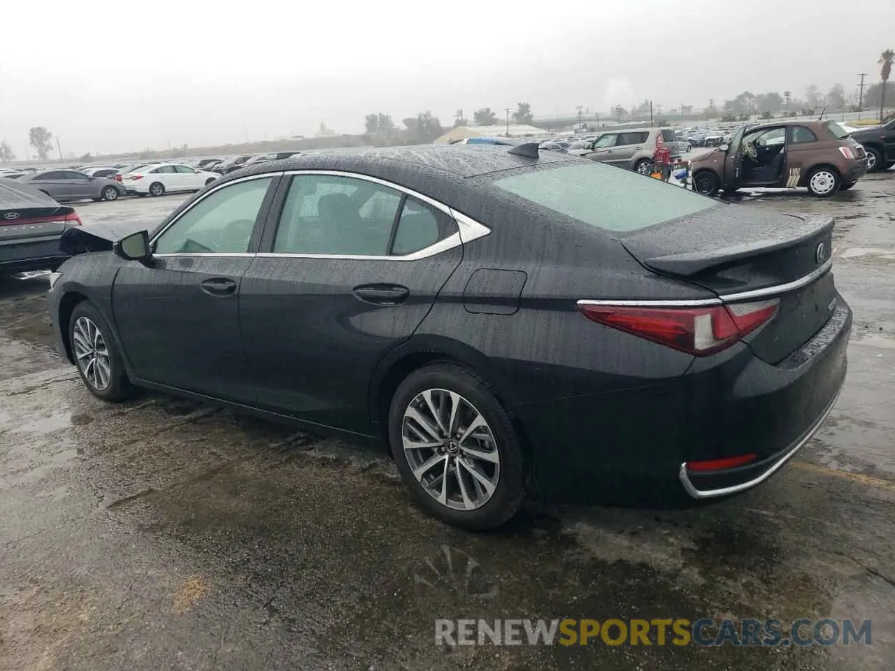 2 fotografías del automóvil dañado 58AEA1C17SU057552 LEXUS ES300 2025