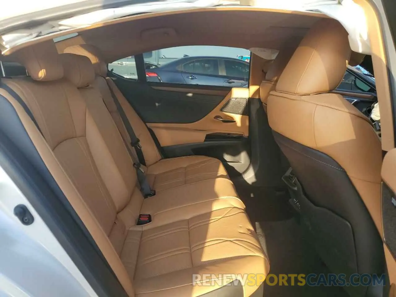 10 fotografías del automóvil dañado 58AFA1C14SU058825 LEXUS ES300 2025