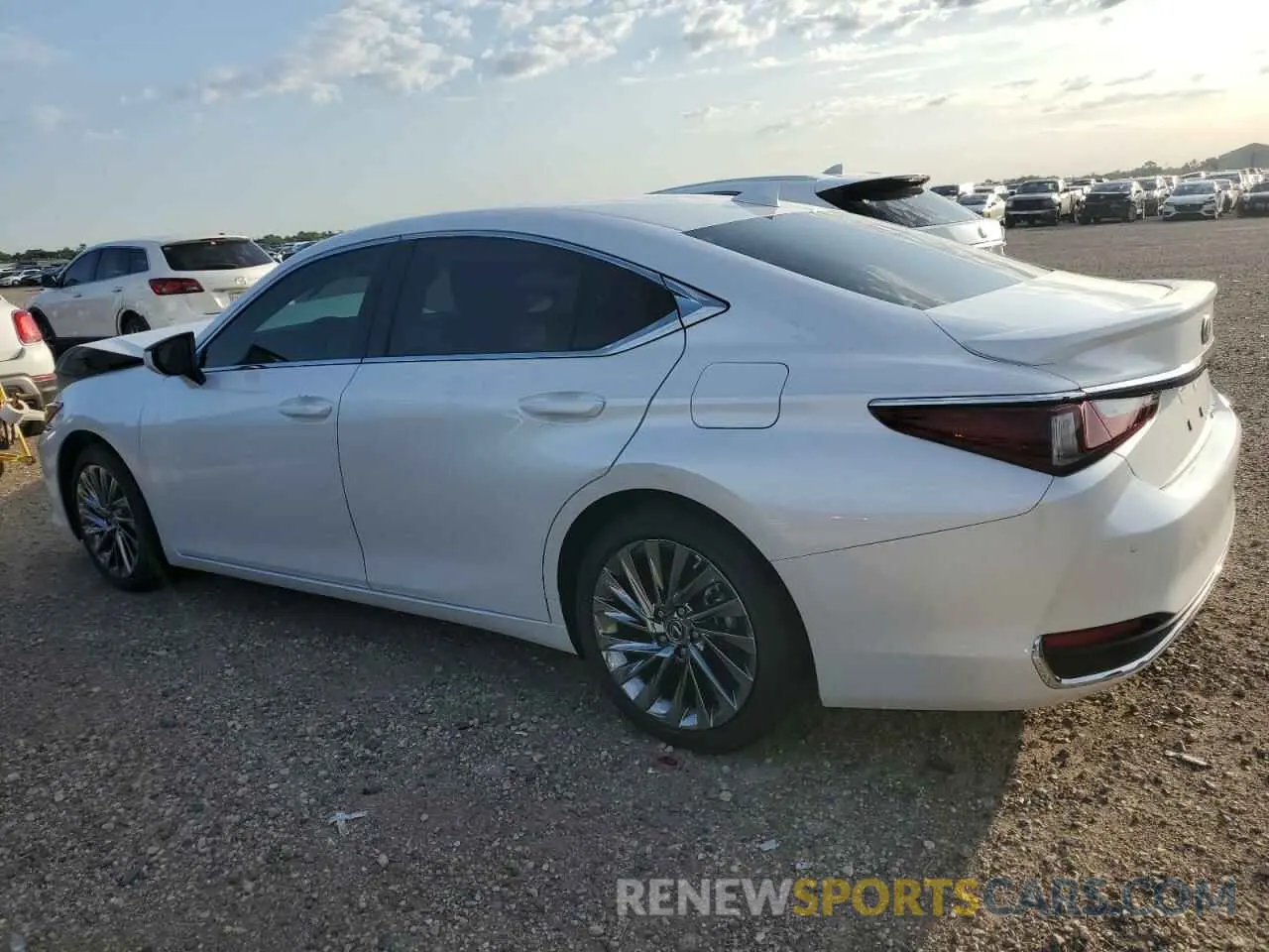 2 fotografías del automóvil dañado 58AFA1C14SU058825 LEXUS ES300 2025