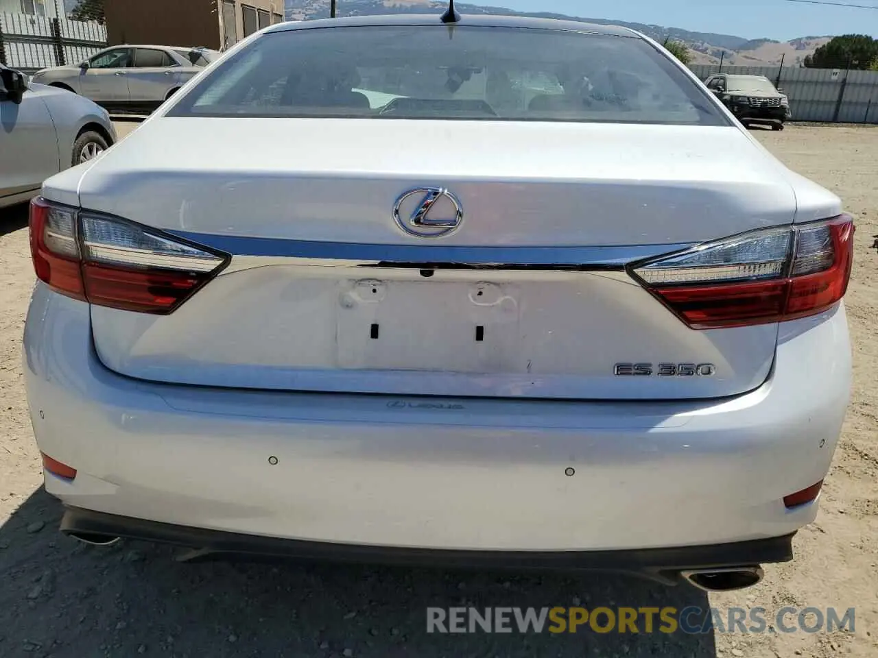 6 fotografías del automóvil dañado 58ABK1GG1JU111375 LEXUS ES350 2018