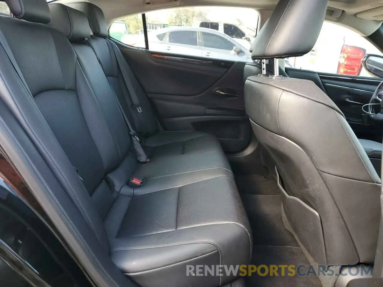 10 fotografías del automóvil dañado 58ABZ1B10KU042761 LEXUS ES350 2019