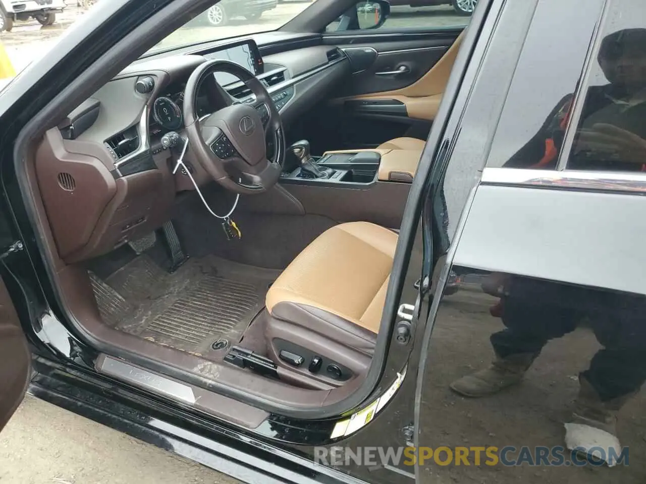 7 fotografías del automóvil dañado 58ABZ1B11KU008358 LEXUS ES350 2019