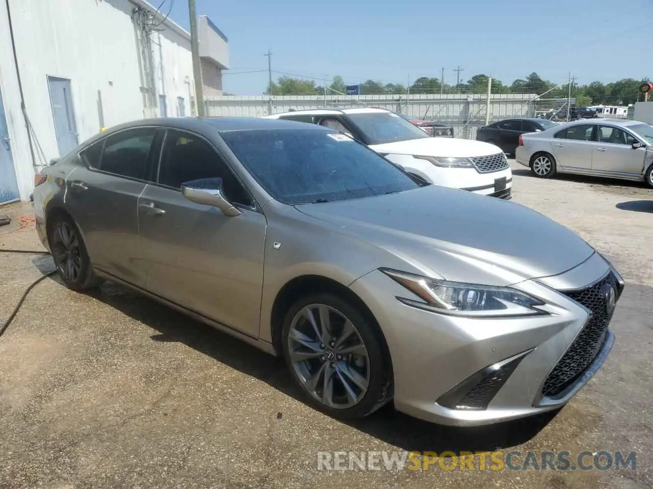 4 fotografías del automóvil dañado 58ABZ1B11KU051114 LEXUS ES350 2019