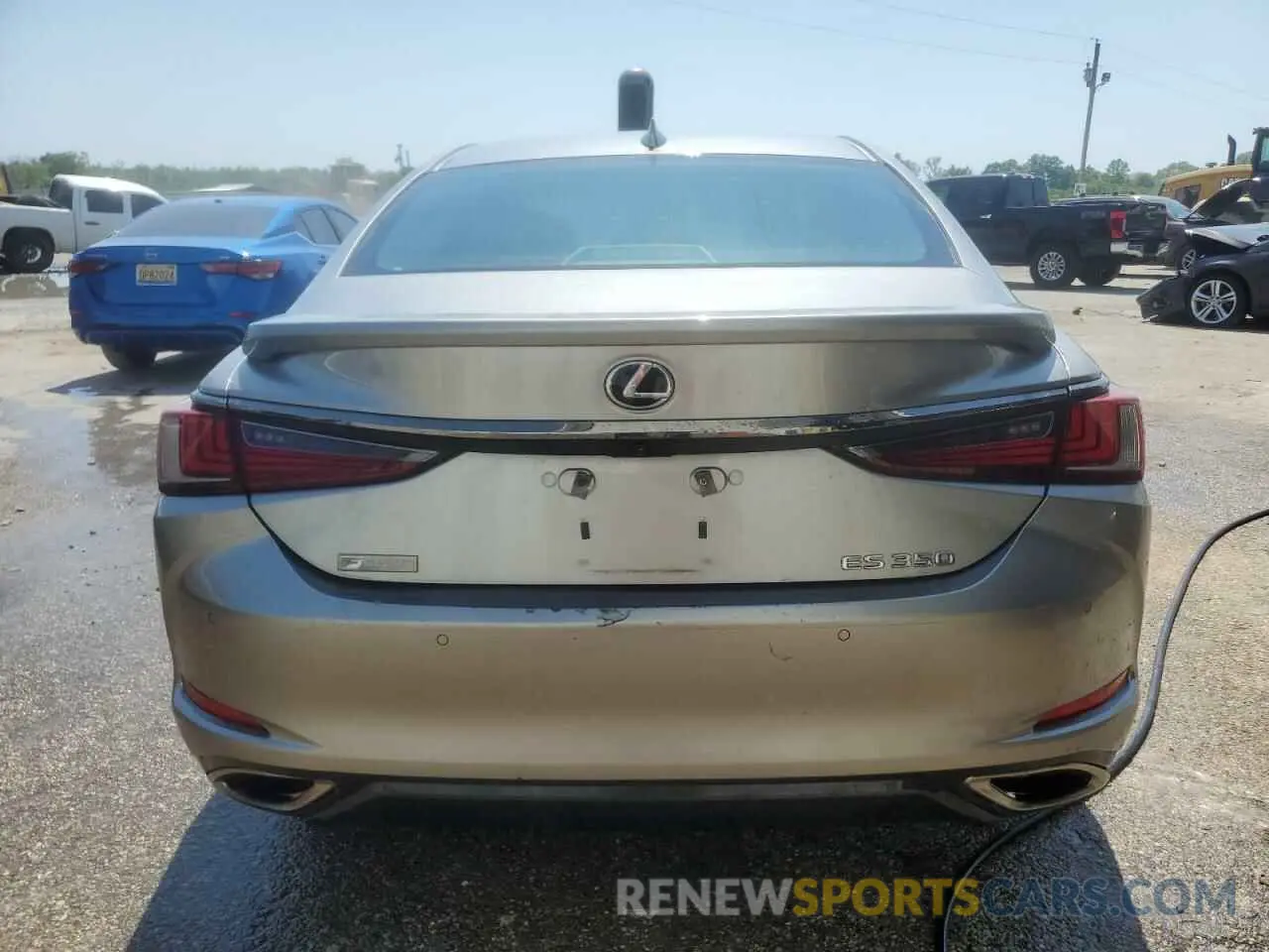 6 fotografías del automóvil dañado 58ABZ1B11KU051114 LEXUS ES350 2019